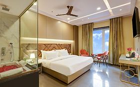 The Viking Hotel- 5 Minutes Away From New Delhi Railway & Connaught Place